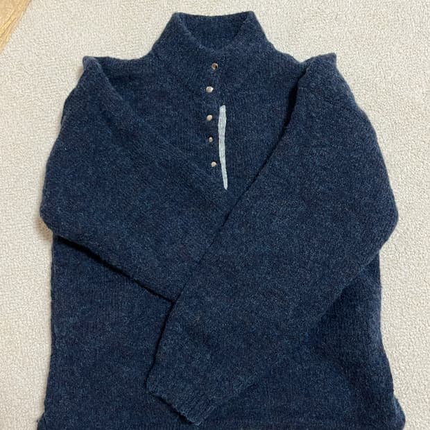 하이넥 니트 스웨터