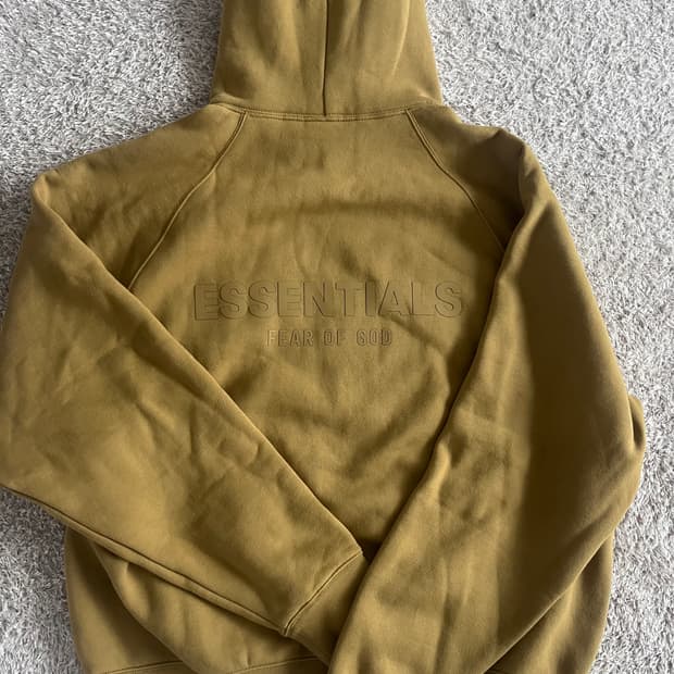 새상품)피오갓 에센셜 후드티 머스타드 M