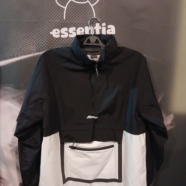 미즈노 후드내장 반집업 바람막이 아노락