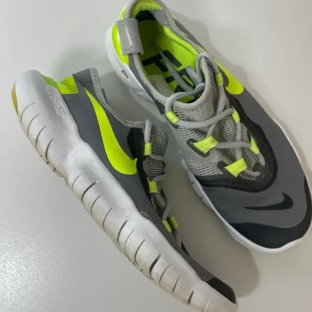 나이키 프리런 러닝화 헬스화