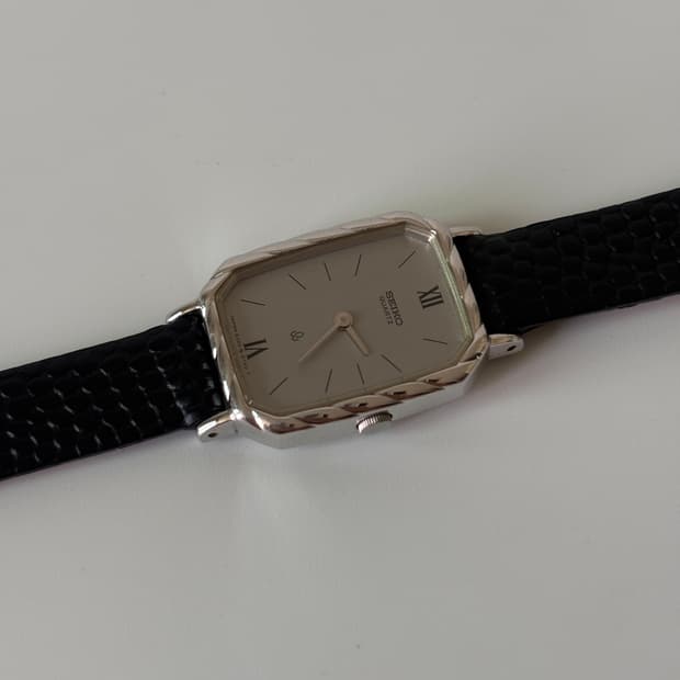 1980s Rope Bezel Square Ladies Quartz