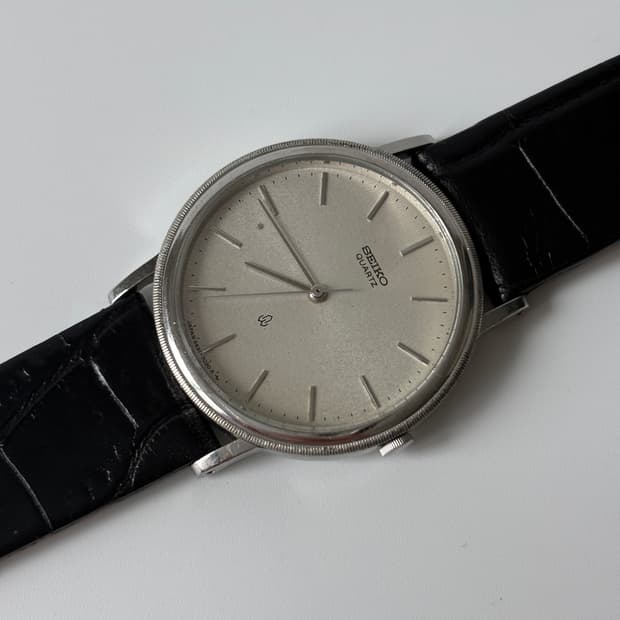 1980년대 코인 베젤 실버 쿼츠 남성