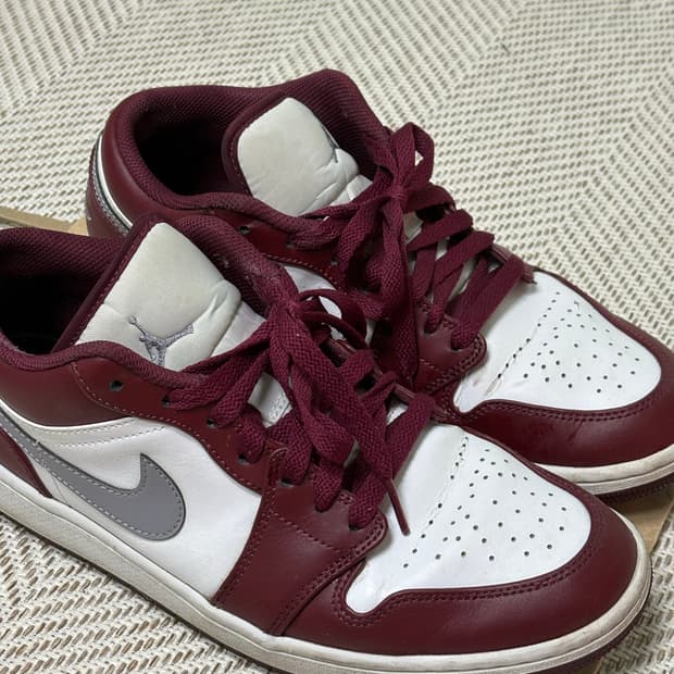 남성)조던 1 로우 체리레드 275
