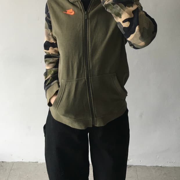 나이키 로고 밀리터리 후드집업