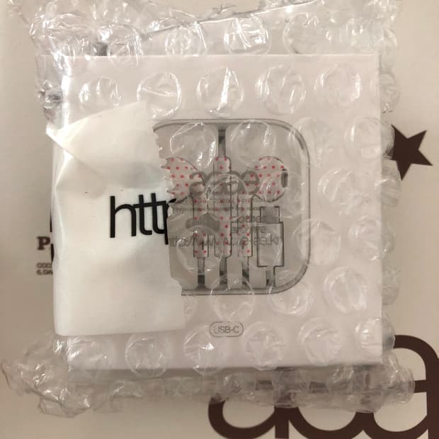 aeae 이어폰 새상품 화이트/레드 c타입