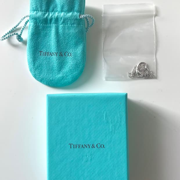 티파니앤코 오픈하트 실버 목걸이