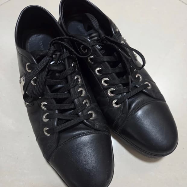 돌체엔가바나 레더 스니커즈