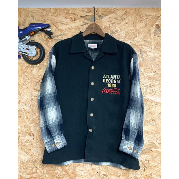 코카콜라 체크 울 셔츠
