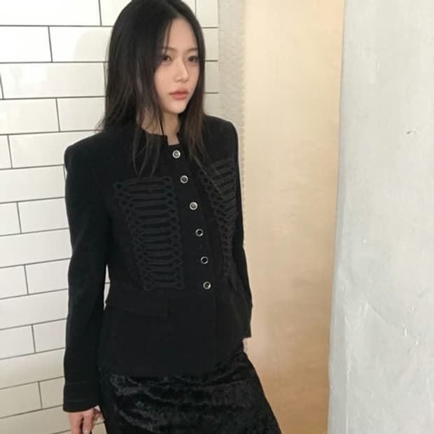 자라(ZARA) 나폴레옹 벨벳 자켓
