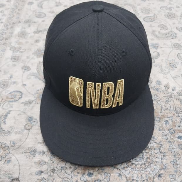 NBA 로고 골드 스티치 볼캡