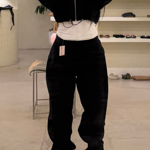 유니폼 브릿지 블랙 코튼 팬츠 U472