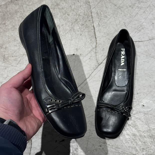 PRADA 프라다 레더 발레리나 플랫슈즈 36 (230)