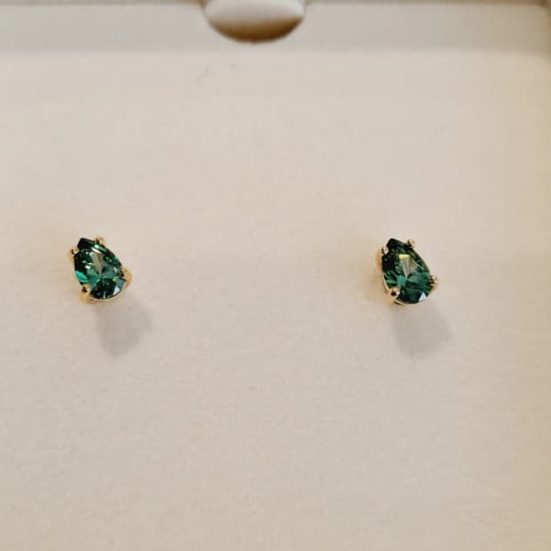 새제품)스와로브스키 그린 스터드 귀걸이 정품