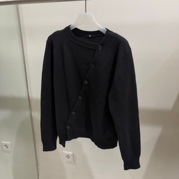 누마레 EE 사선 가디건 블랙 L