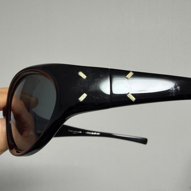 젠틀몬스터 마르지엘라 mm104