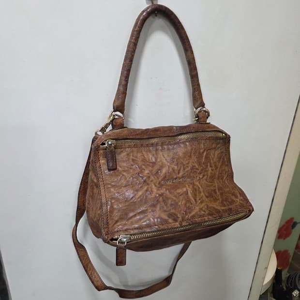 지방시 판도라 링클 미듐 사이즈