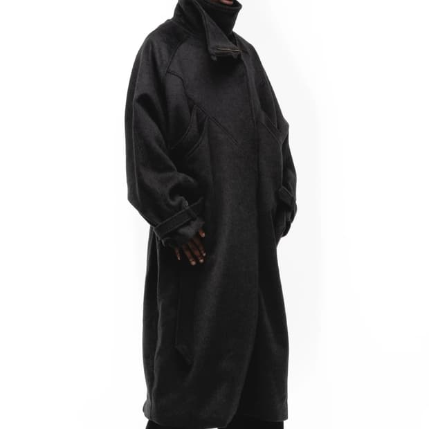 No faith studios 코트