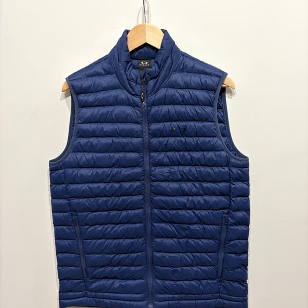 오클리 경량 패딩 조끼