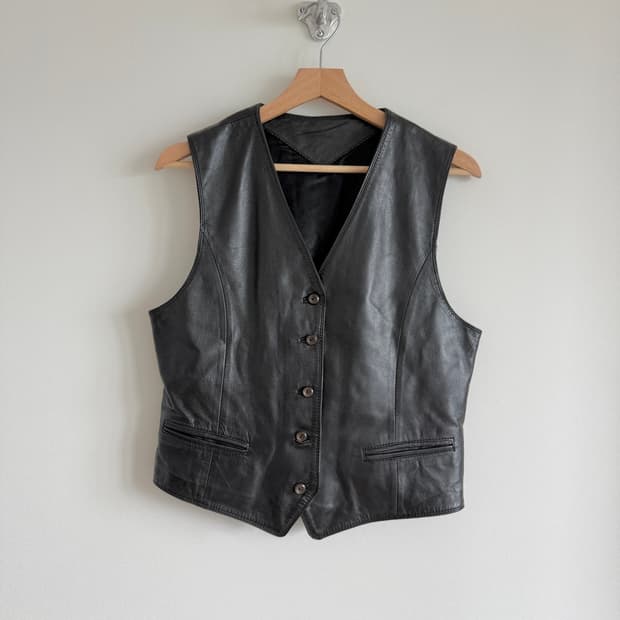 Pre owned 레더 베스트