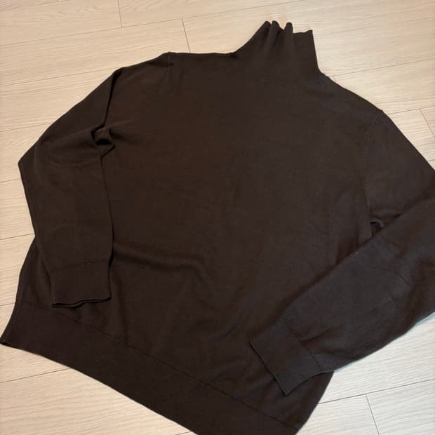 H&M 메리노 니트 터틀넥 브라운 슬림핏 L