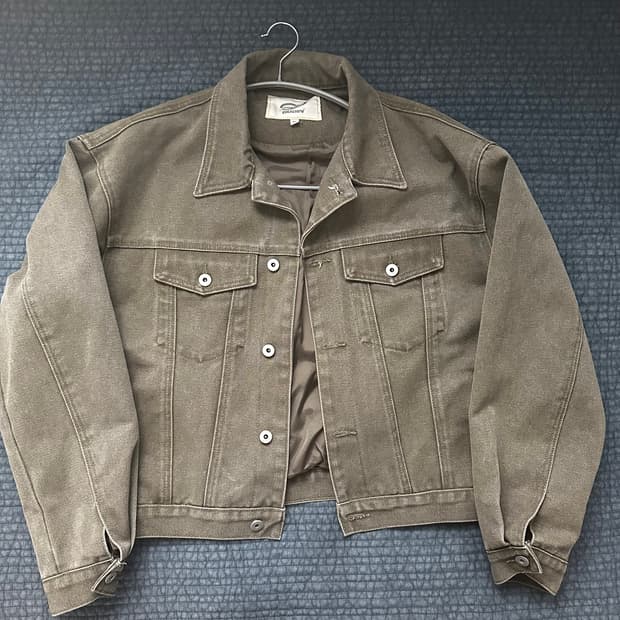 구빈 헤비코튼 트러커자켓 카키브라운