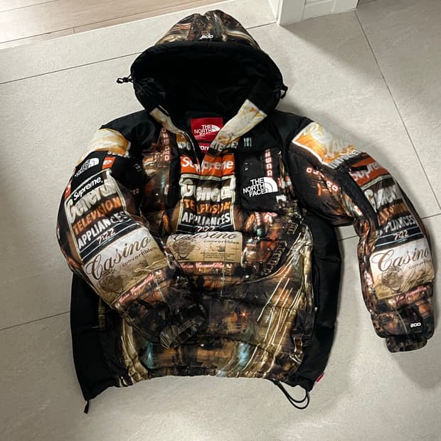 S) 슈프림 노스페이스 타임스퀘어 패딩 