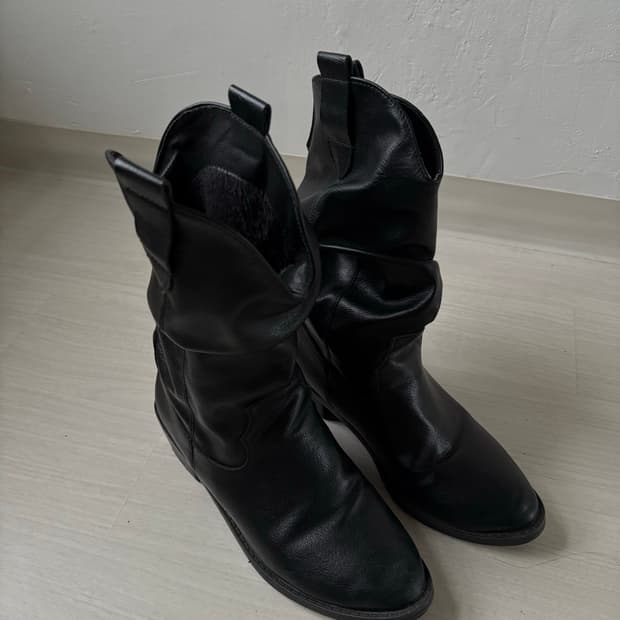 Western boot