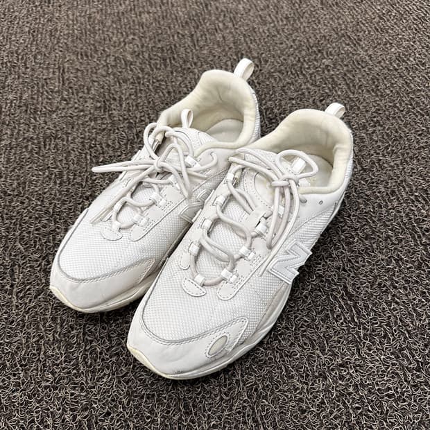 뉴발란스 615 운동화 270사이즈