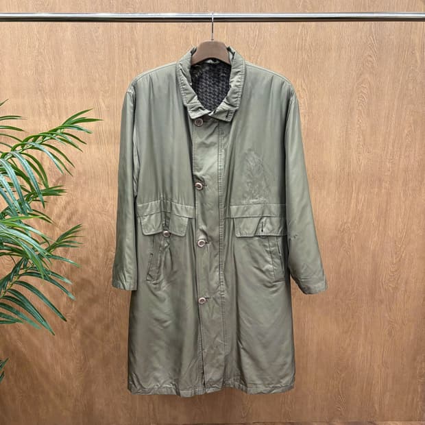 까르뱅 코트 싱글 브레스티드 스탠드 칼라 핸드 워머 디테일 카키