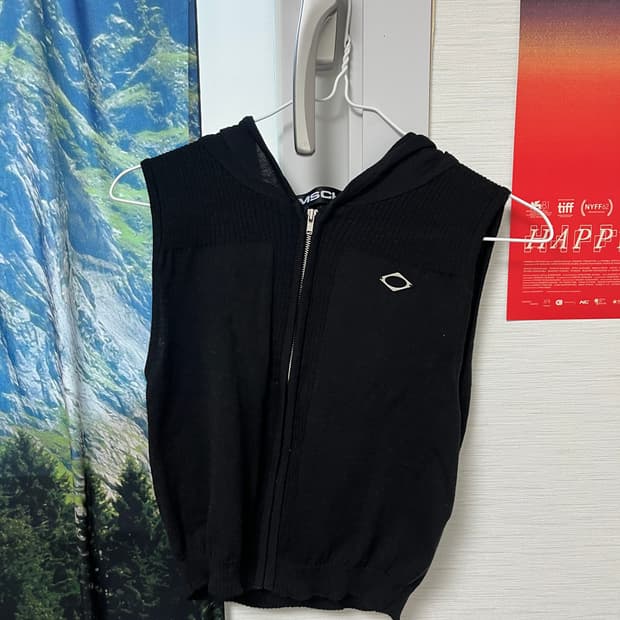 미스치프 민소매 집업