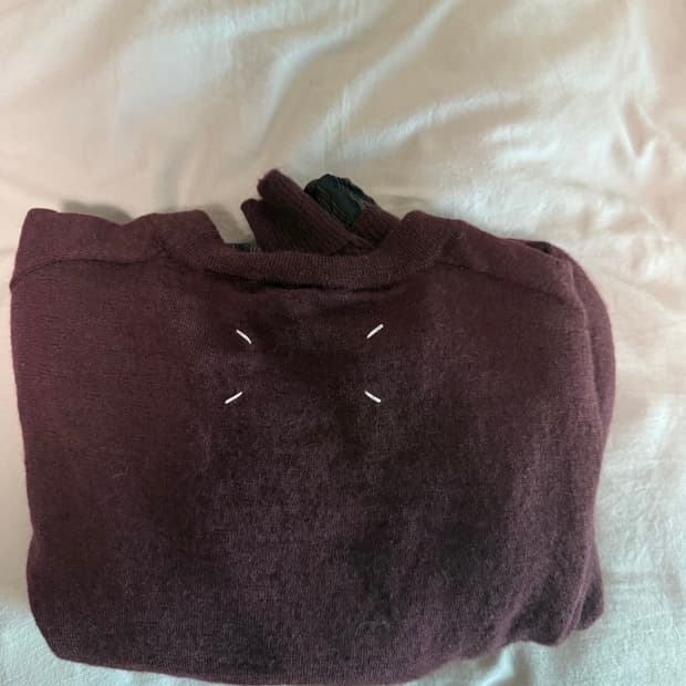 마르지엘라 디스트레스드 니트 버건디 L