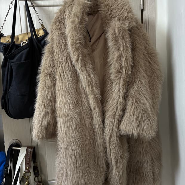 H&M 롱 플러피 코트