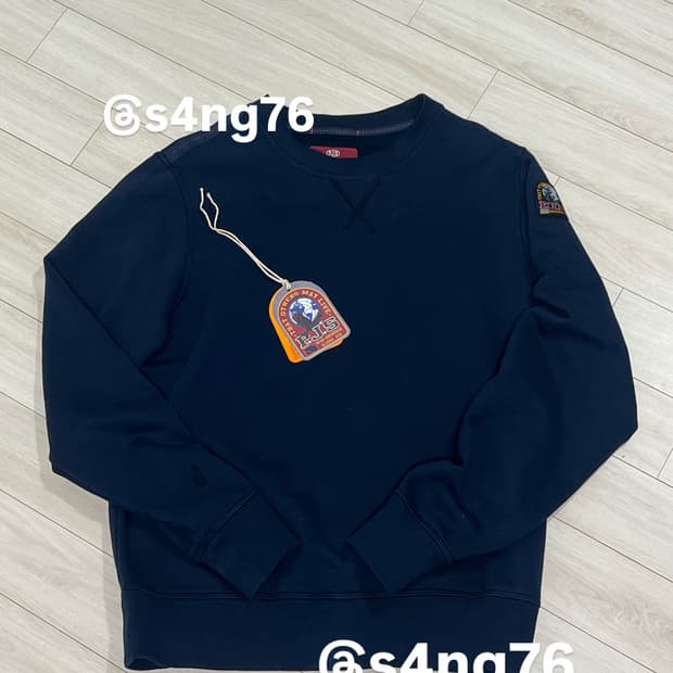 파라점퍼스 맨투맨 네이비