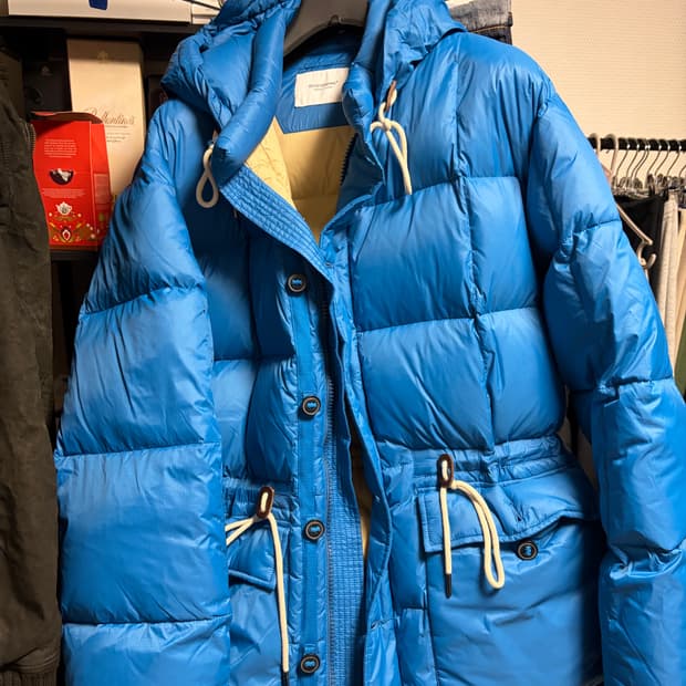 아웃스탠딩 24FW 카라코람 구스다운 블루 