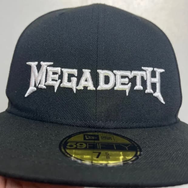 메가데스 뉴에라 모자