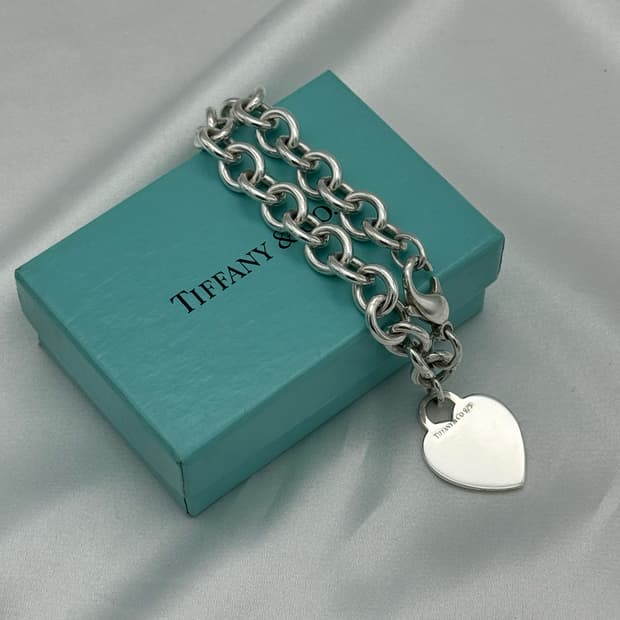 티파니앤코 하트 태그 팔찌