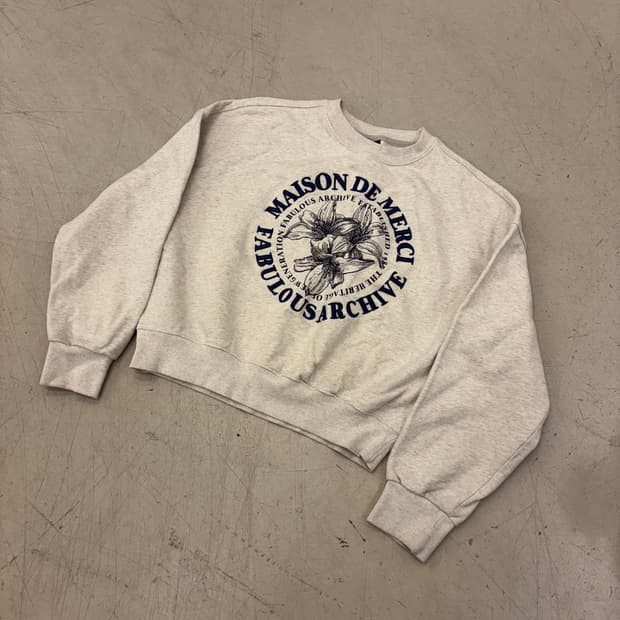 패블러스아카이브 빅로고 그레이 맨투맨