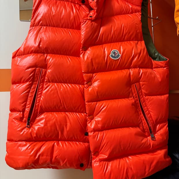 몽클레어 tibb 패딩 베스트