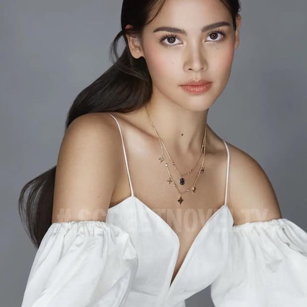 IDYLLE BLOSSOM 참 목걸이 풀박스