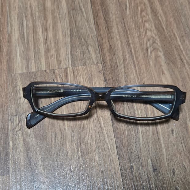 일본 工OO房  뿔테안경