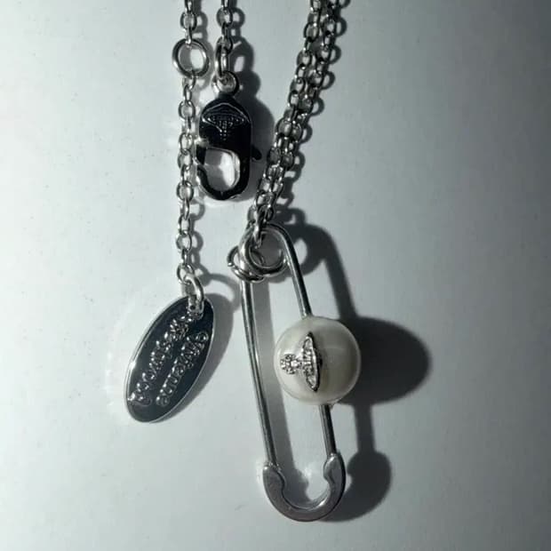 비비안웨스트우드 목걸이 단품/당일배송