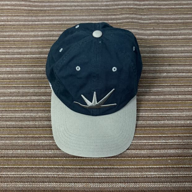 썬러브 Daybreak Cap Navy 모자