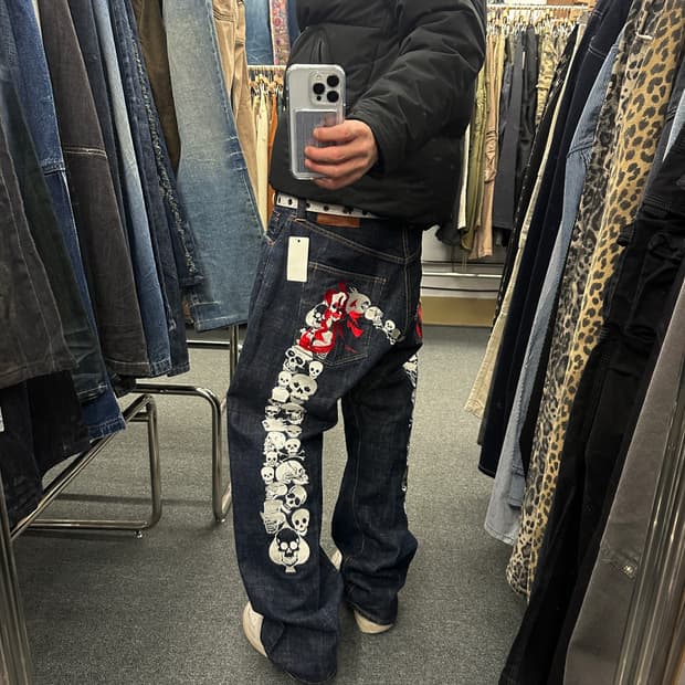 36) 에비수 재팬 스컬 빅다이콕 자수 데님팬츠