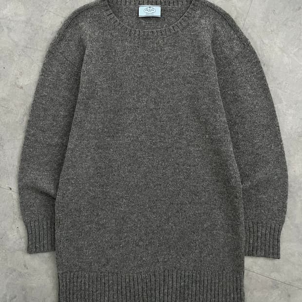 Prada 프라다 그레이 롱 니트