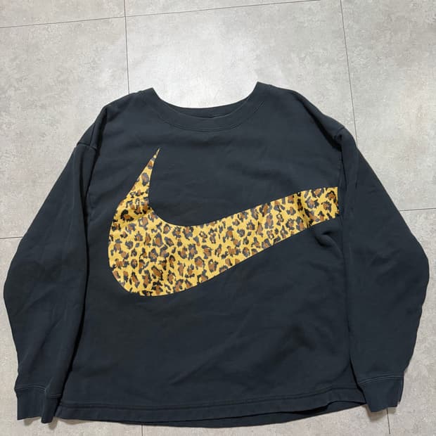  나이키 스우시 빈티지 크롭 스웻셔츠 100size 