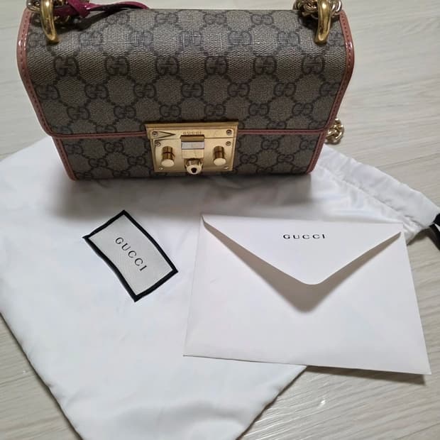 구찌 패드락 스몰