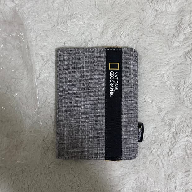 내셔널지오그래픽 두오모 여권 케이스 지갑 -새상품