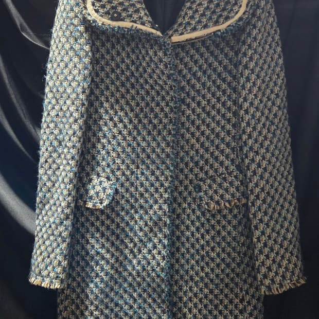 잇미샤 트위드 코트