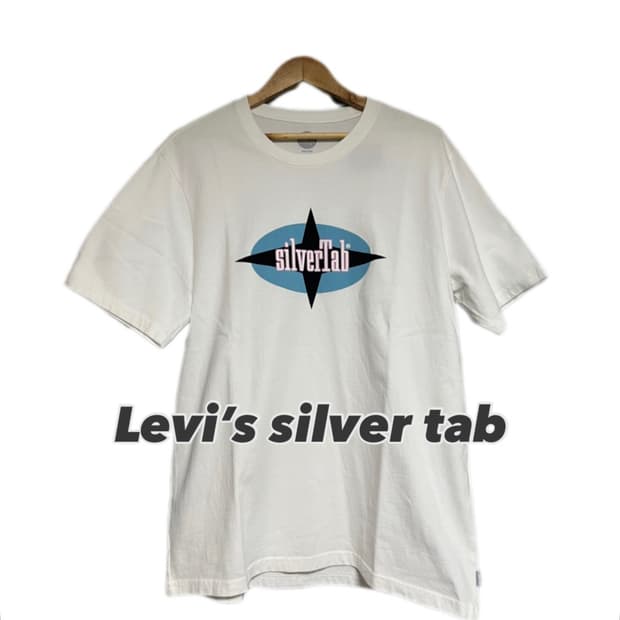 리바이스 실버탭 반팔 티셔츠