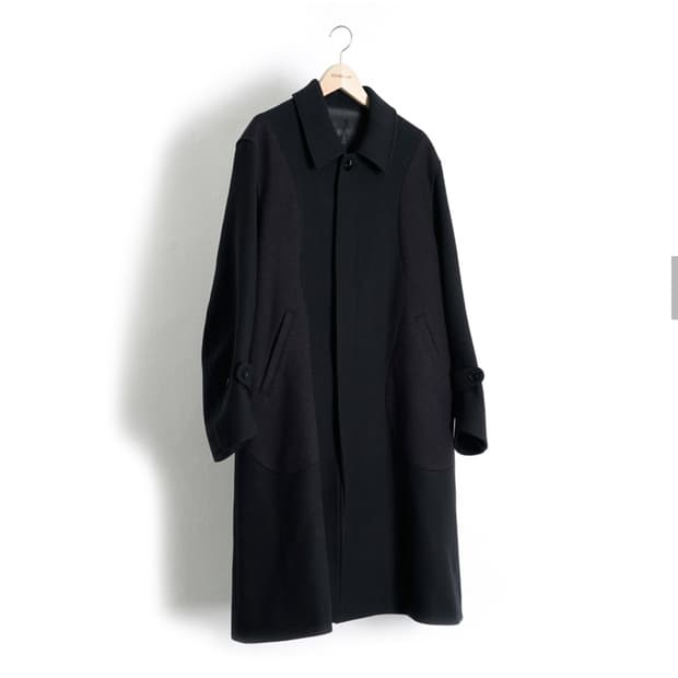 [50] Future Lab PANELED CAMDEN COAT